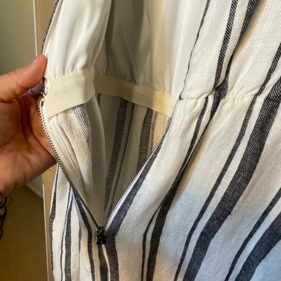 Linen Sleeveless Jumpsuit - Picture 6 of 16